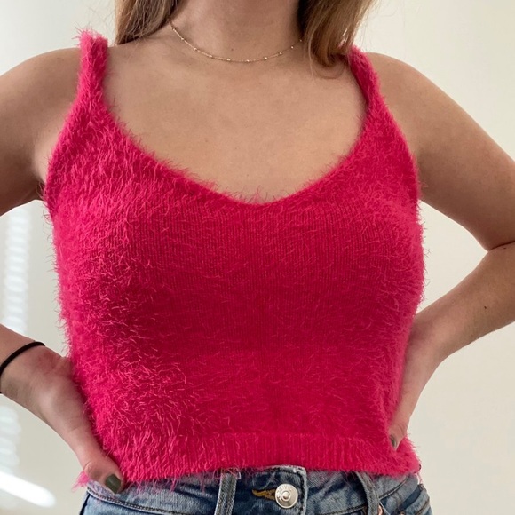 Forever 21 Fuzzy Tank top - Picture 1 of 3